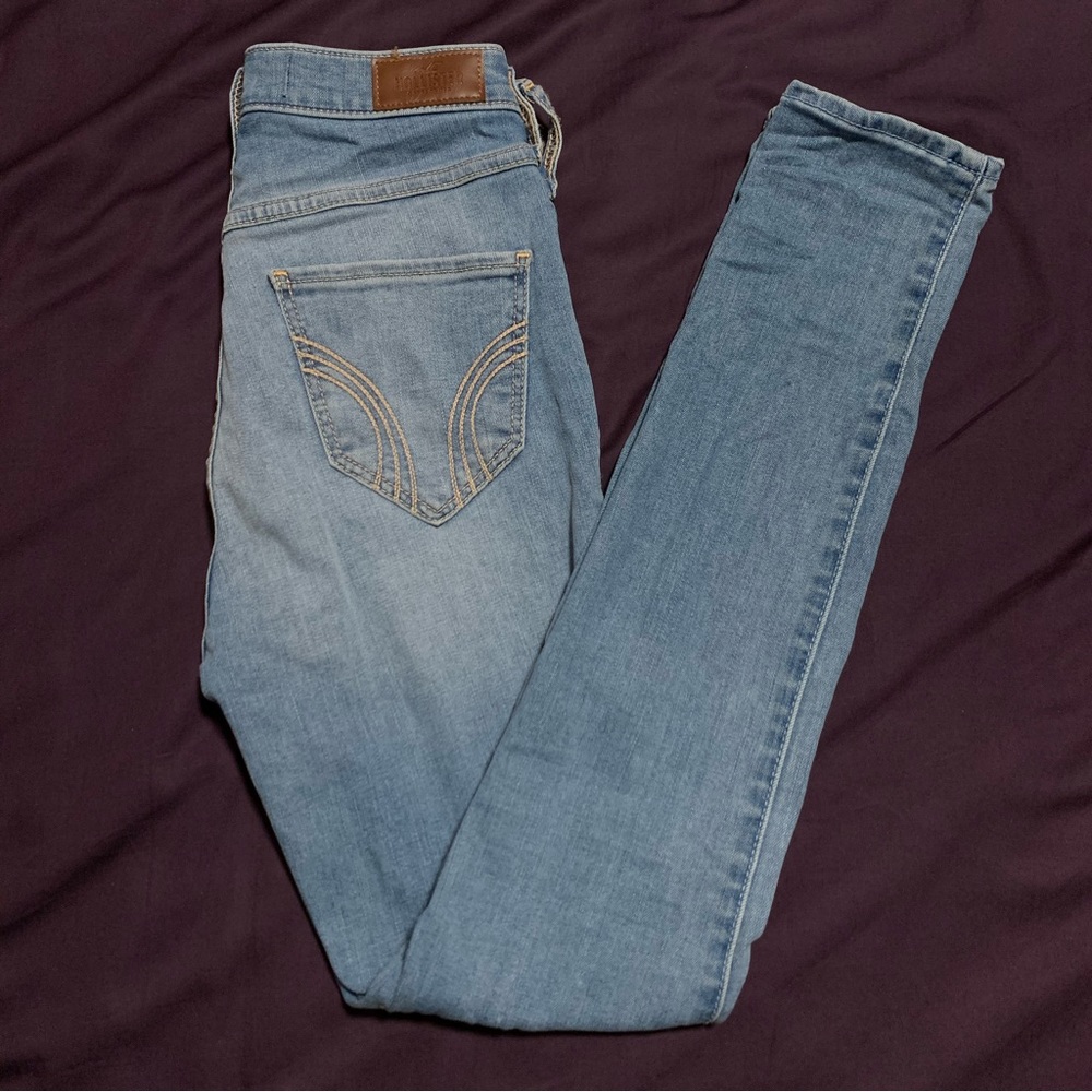 Hollister ultra high rise super skinny jeans
